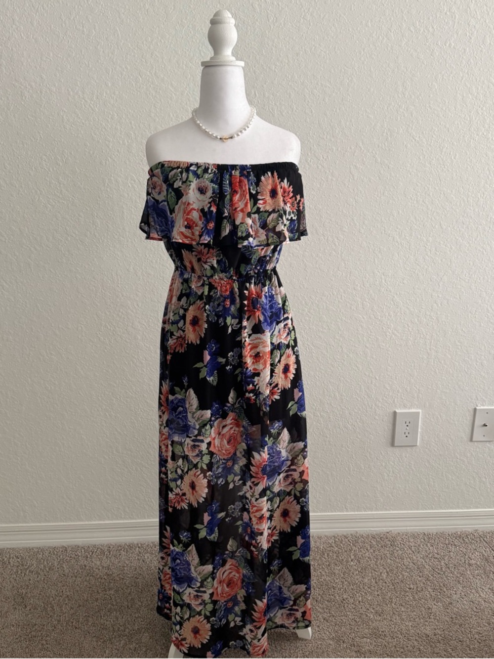 Forever 21 Black Strapless Floral Maxi Dress